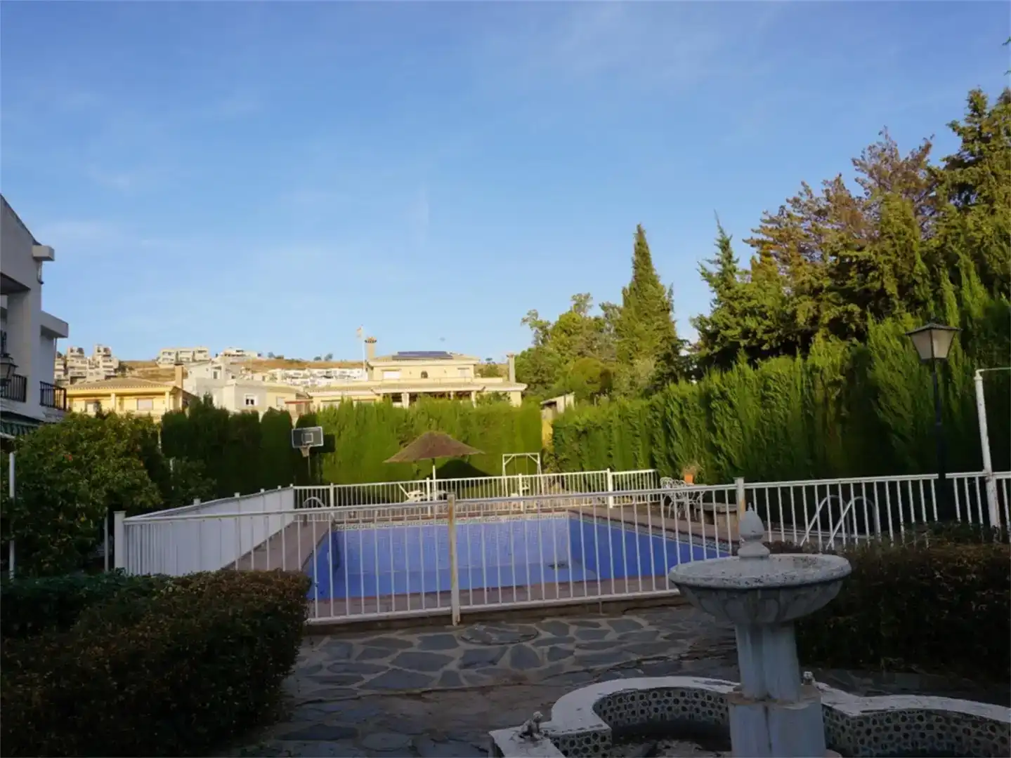 Piscina de Casa o xalet en venda en Huétor Vega amb Piscina i Balcó