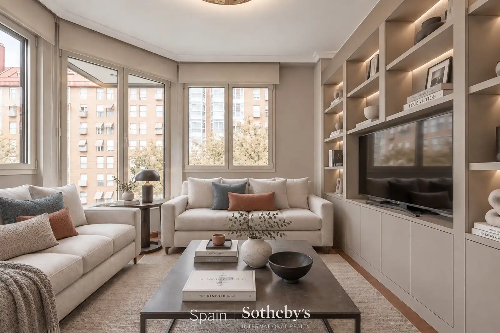 Sala d'estar de Apartament en venda en Madrid amb Aire condicionat, Calefacció i Traster