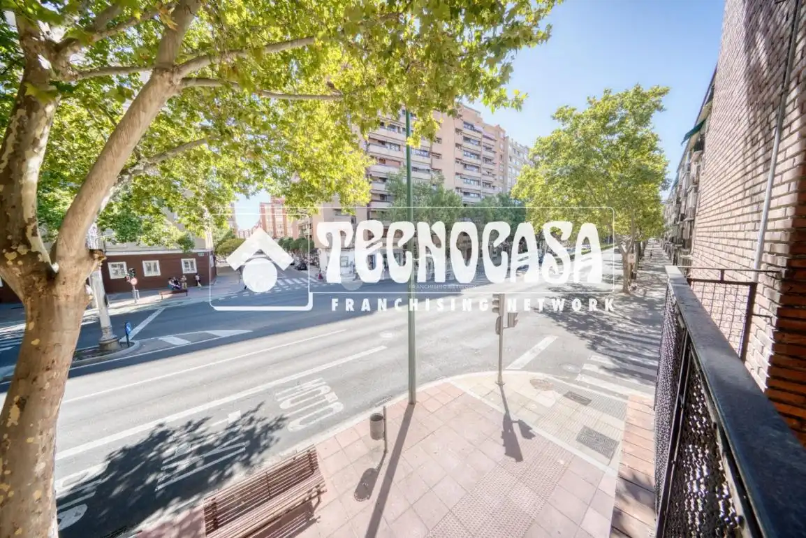 Vista exterior de Pis en venda en Cuatro de Marzo