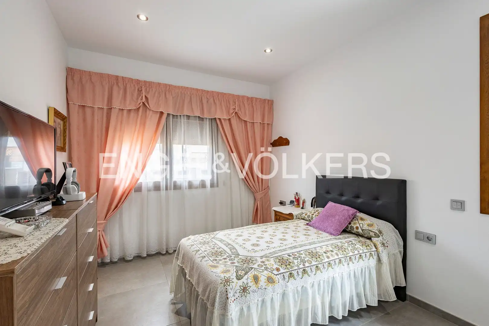 Bedroom of Houses for sale in Sant Sadurní d'Anoia  with Air Conditioner, Heating and Private garden