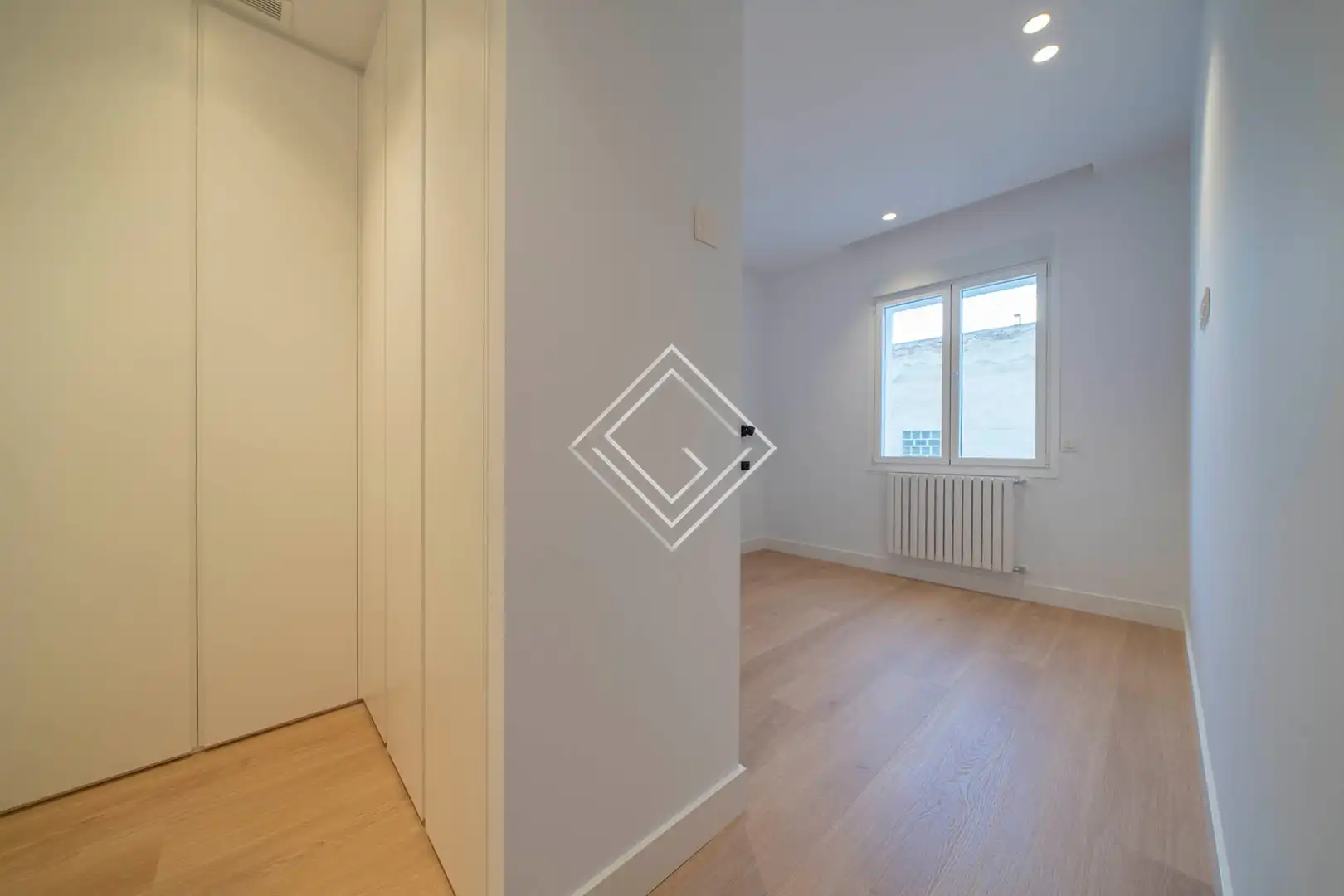 Schlafzimmer von Wohnung zum Verkauf in Madrid mit Klimaanlage, Heizung und Terrasse