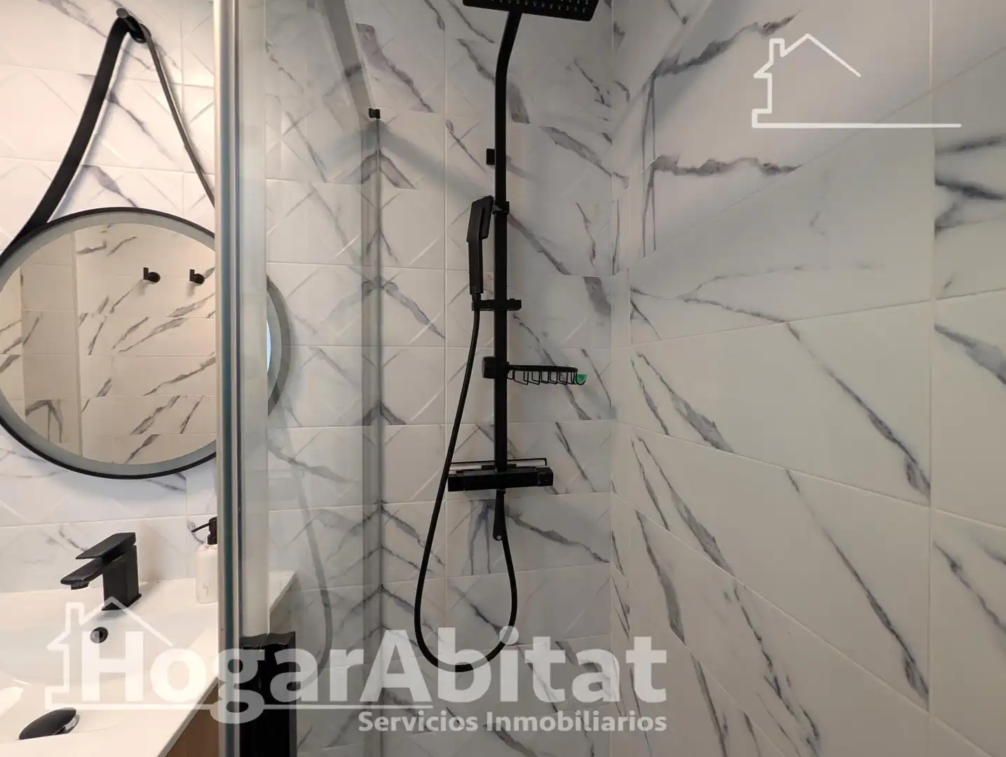 Baño de Casa adosada en venta en Santa Pola con Aire acondicionado, Calefacción y Terraza