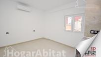 Bedroom of Flat for sale in Torrent  with Air Conditioner and Heating