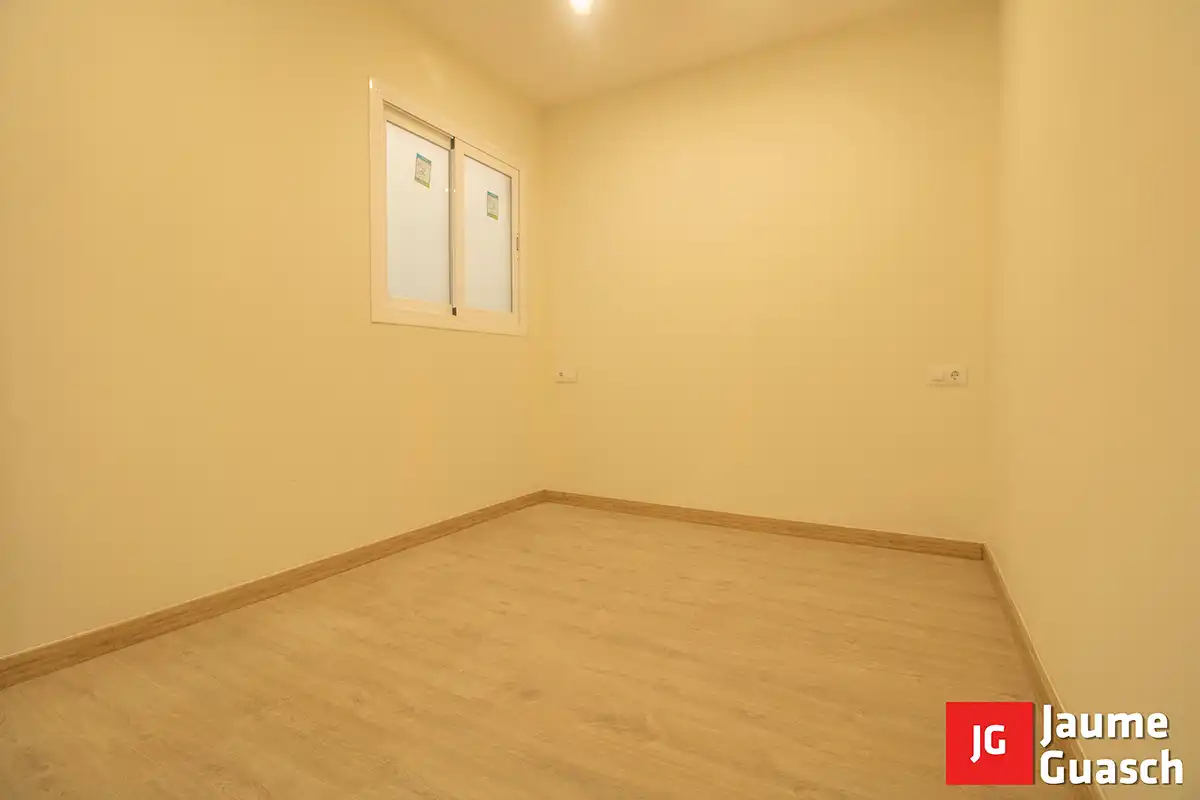 Wohnung zum Verkauf in Torredembarra mit Klimaanlage, Heizung und Parkett