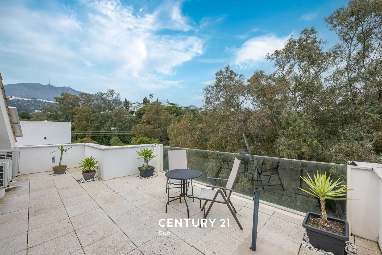 Terrace of Houses for sale in Benalmádena  with Air Conditioner and Furnished