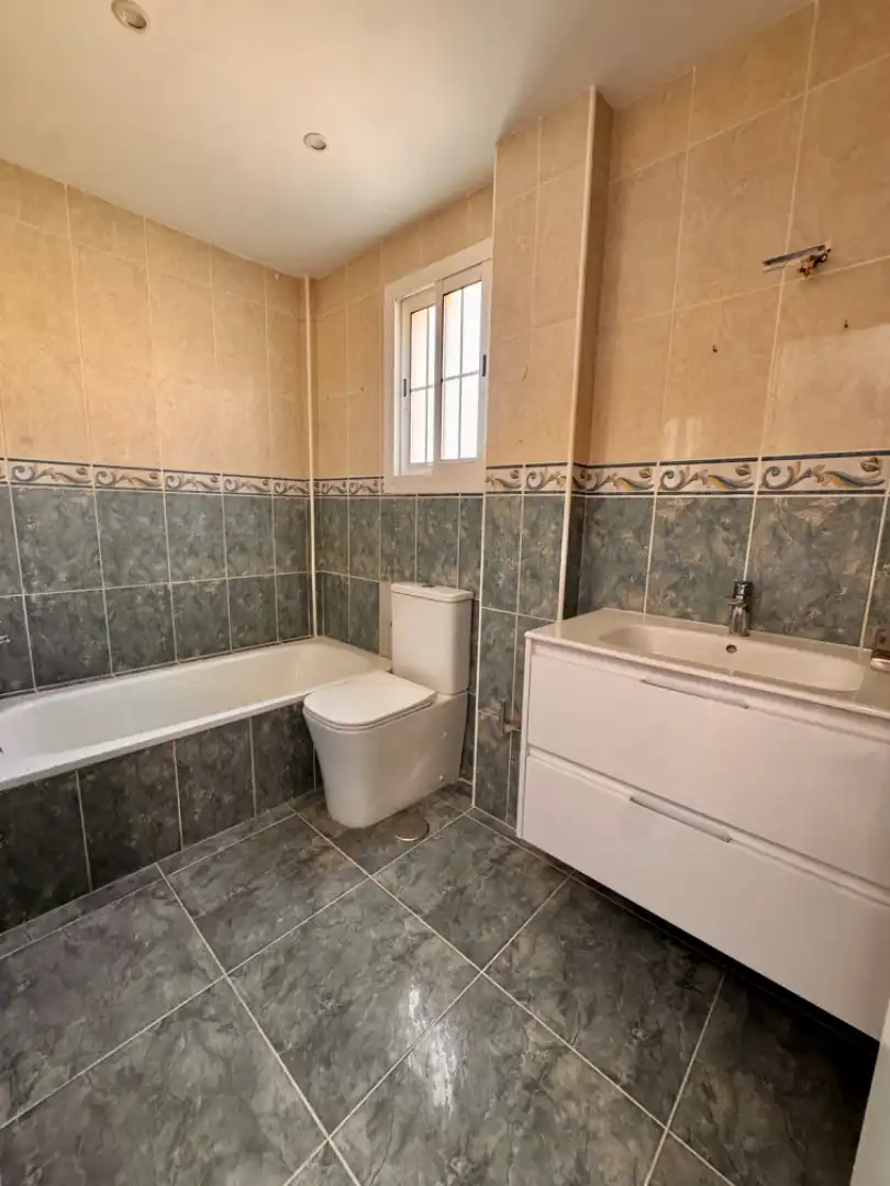 Baño de Casa adosada en venta en San Miguel de Abona con Aire acondicionado, Jardín privado y Terraza