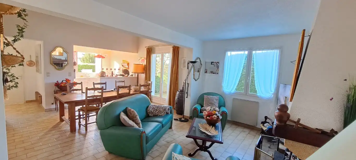 Sala d'estar de Casa o xalet en venda en Targassonne amb Calefacció, Jardí privat i Parquet