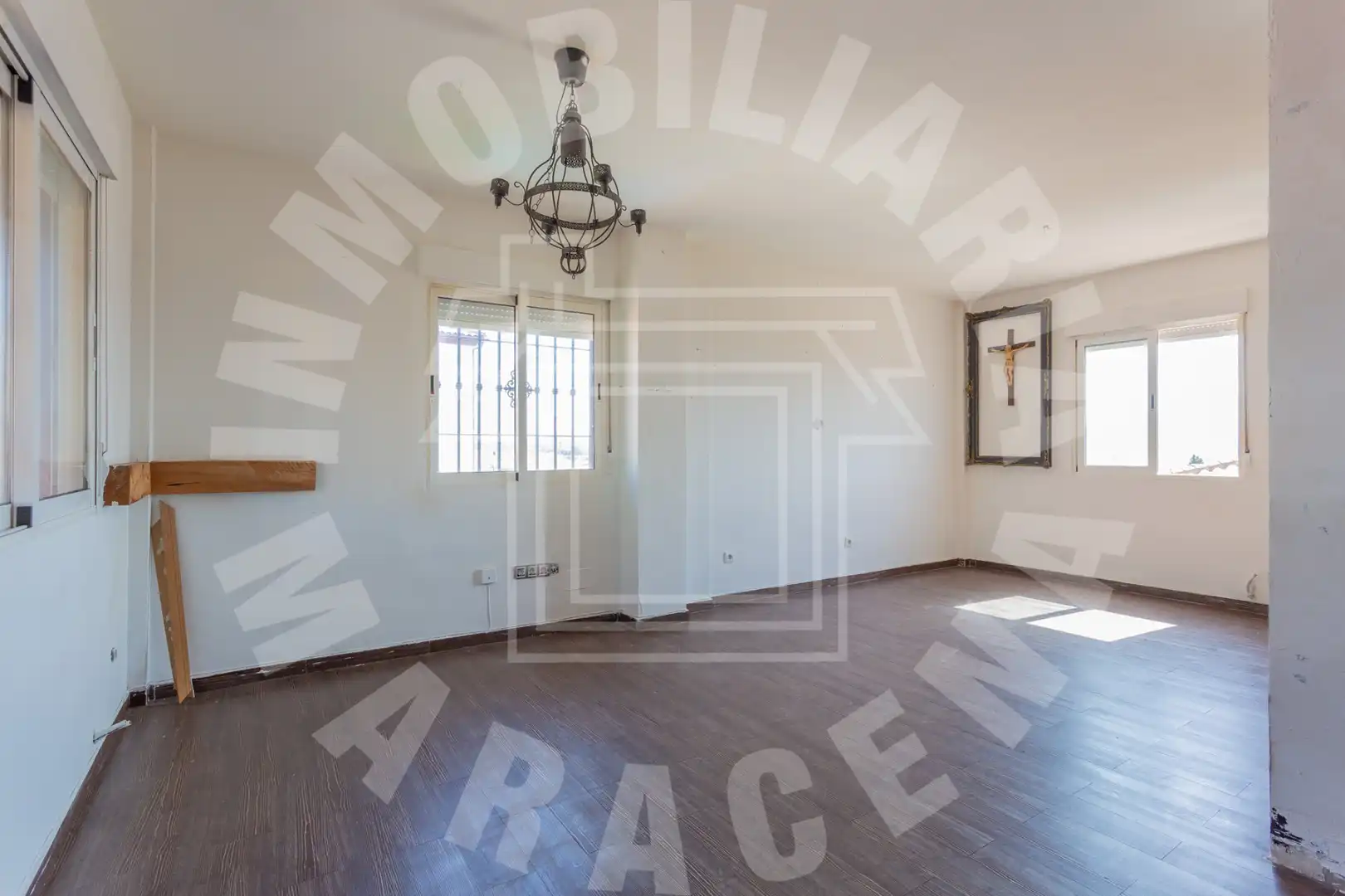 Sala de estar de Casa adosada en venta en Albolote con Terraza, Trastero y Piscina