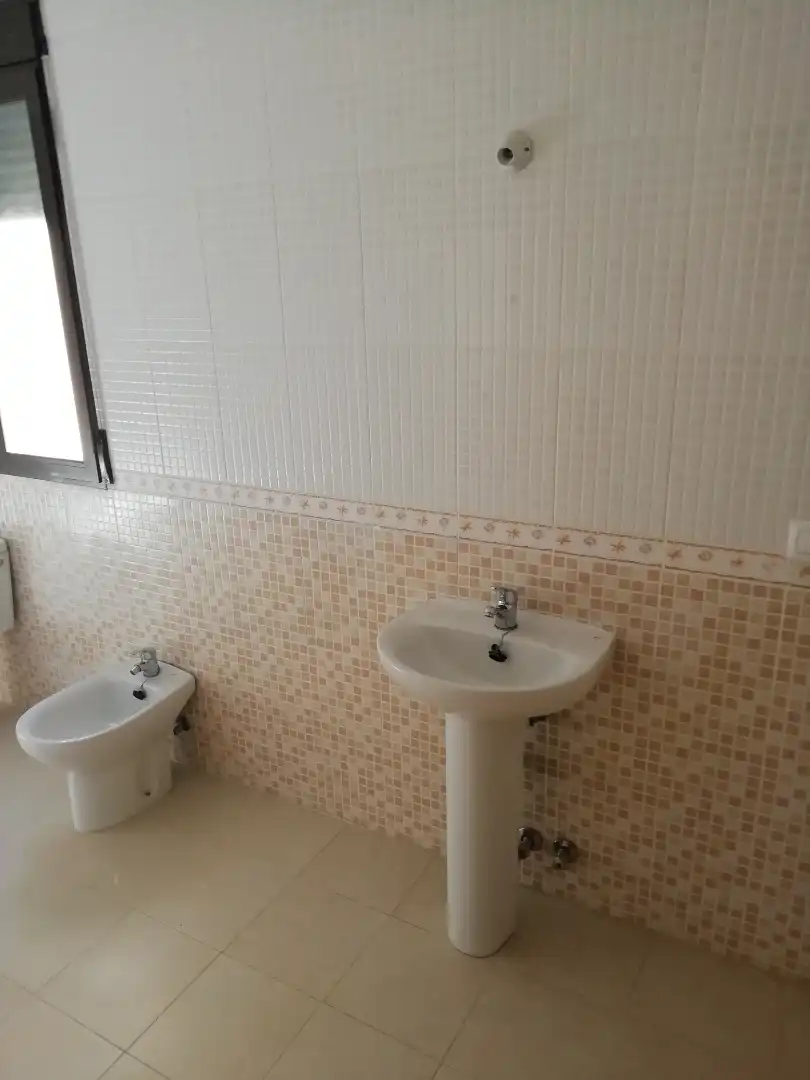 Baño de Casa o chalet de alquiler en Polán con Calefacción, Terraza y Trastero