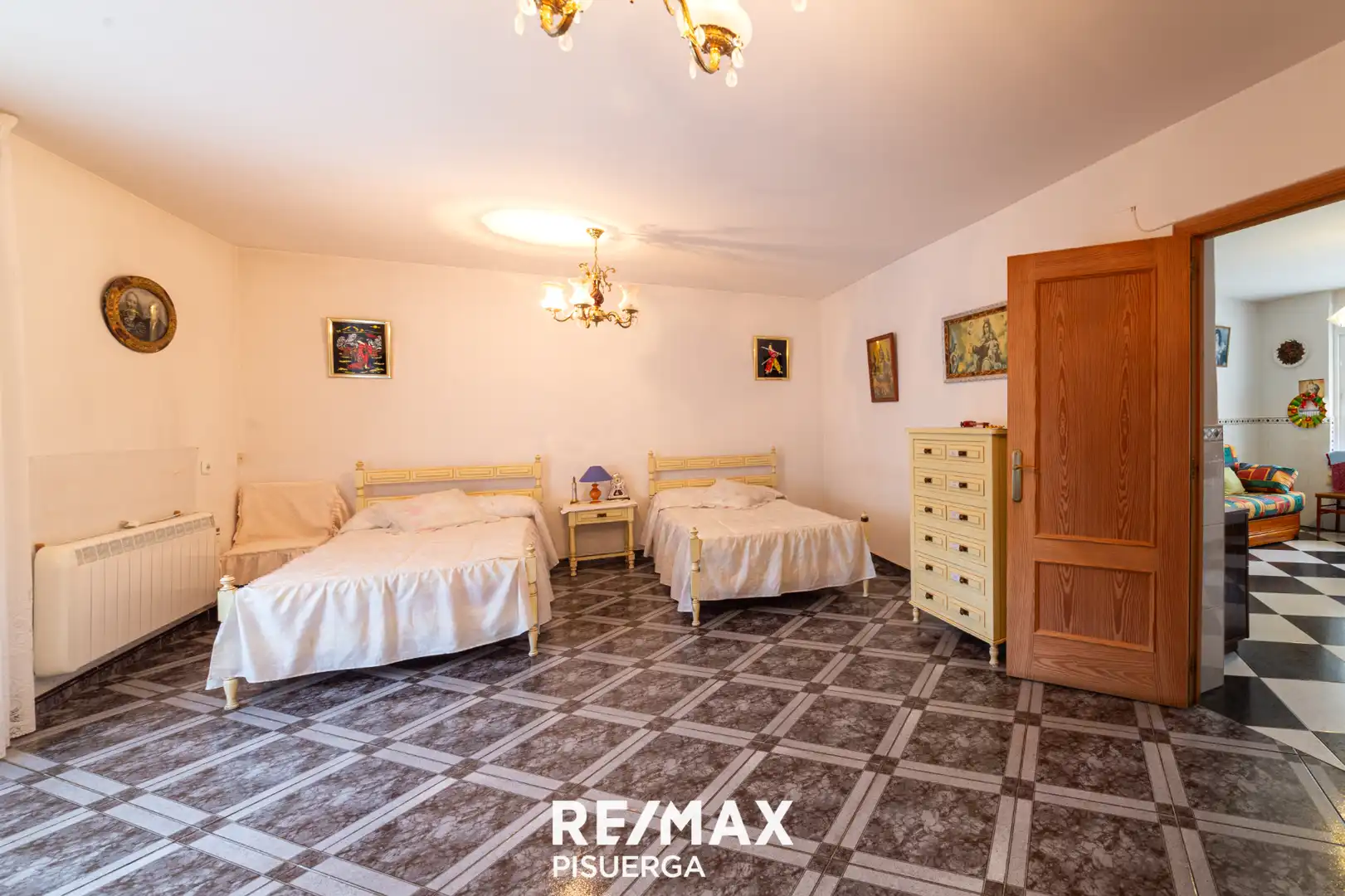 Houses for sale in Tordehumos  with Private garden, Terrace and Storage room