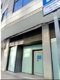 Local comercial en venta en Avenida Doutor Touron 25