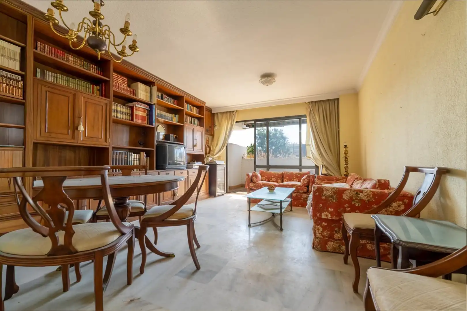 Apartment with pool for sale in Avenida de Santa Amalia, imagen 2