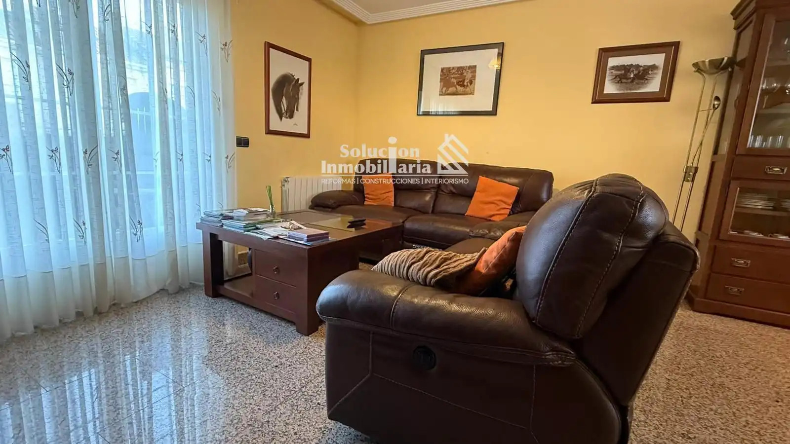 Sala de estar de Casa adosada en venta en Carrascal de Barregas con Calefacción, Terraza y Amueblado