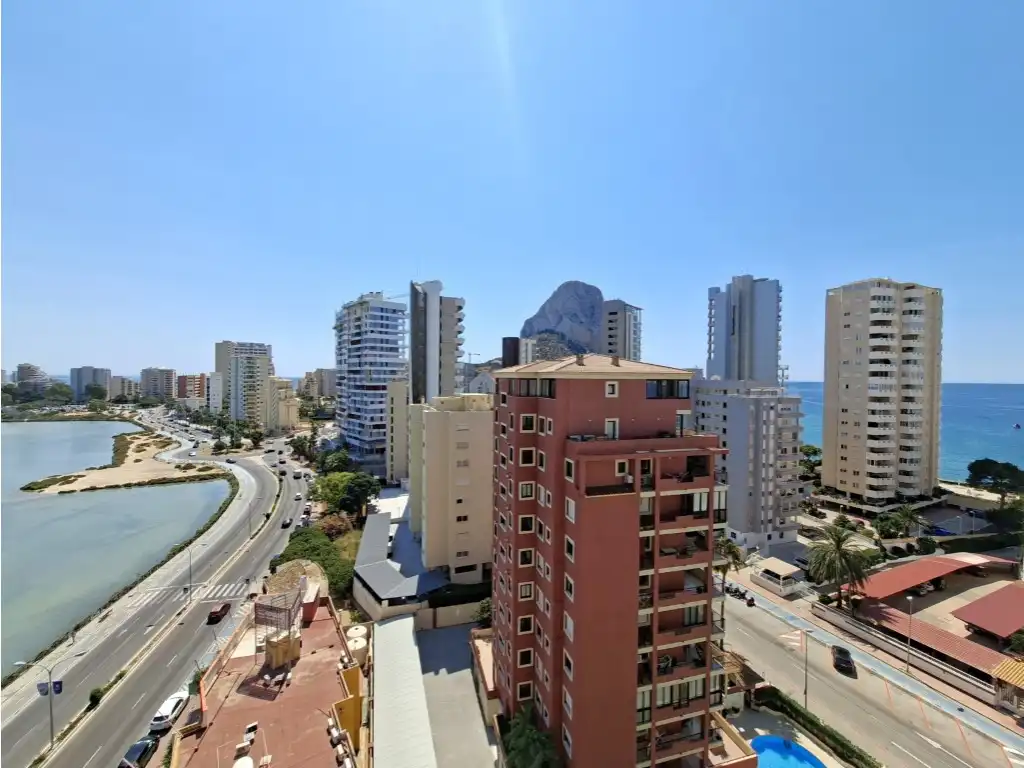 Apartament amb jardí en venda a Avenida Europa, imagen 2