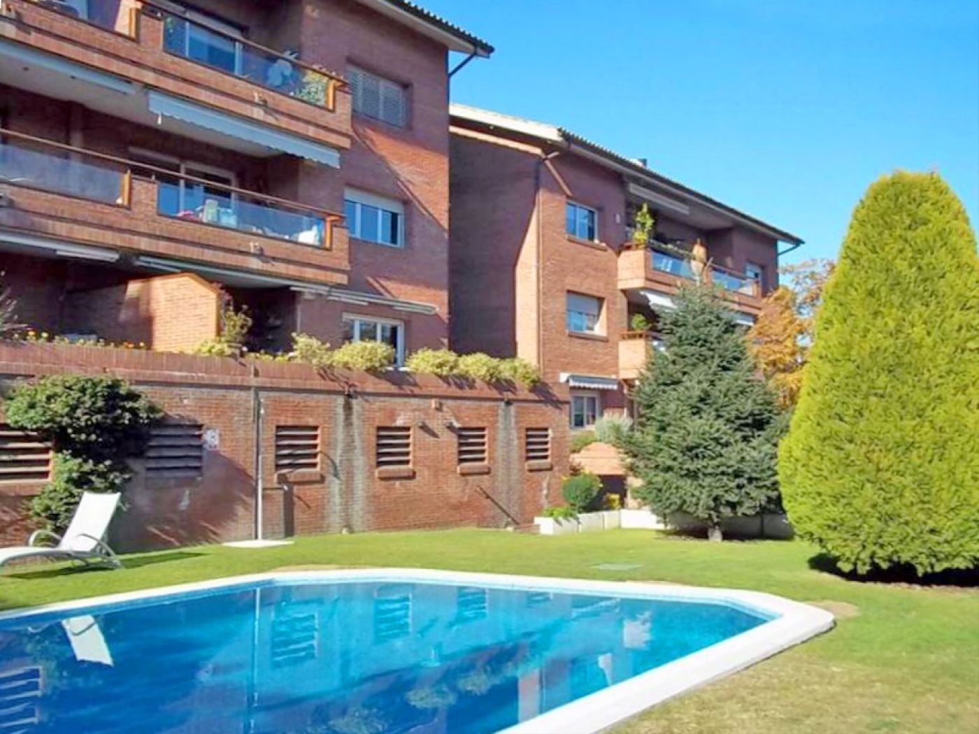 Vista exterior de Pis de lloguer en Sant Cugat del Vallès amb Aire condicionat, Calefacció i Terrassa