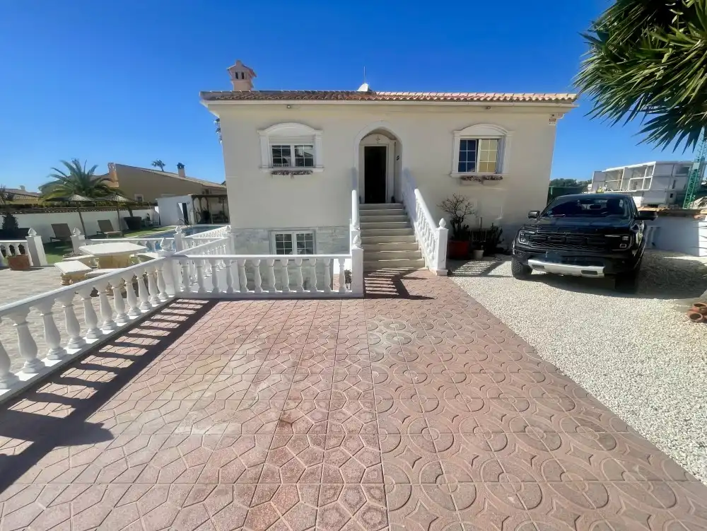 Chalet con piscina en venta en San Fulgencio, imagen 2