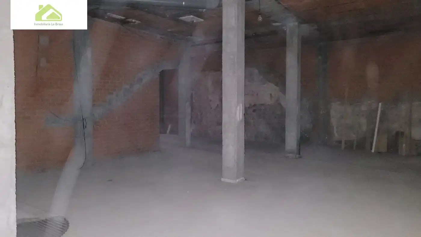 Local comercial en venda a Casco Antiguo, imagen 19
