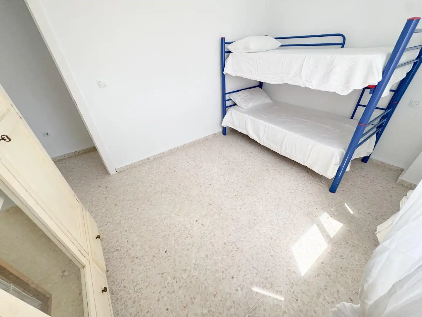 Dormitori de Pis en venda en El Portil amb Traster, Moblat i Balcó
