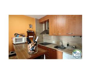 Kitchen of Flat for sale in Empuriabrava  with Community pool