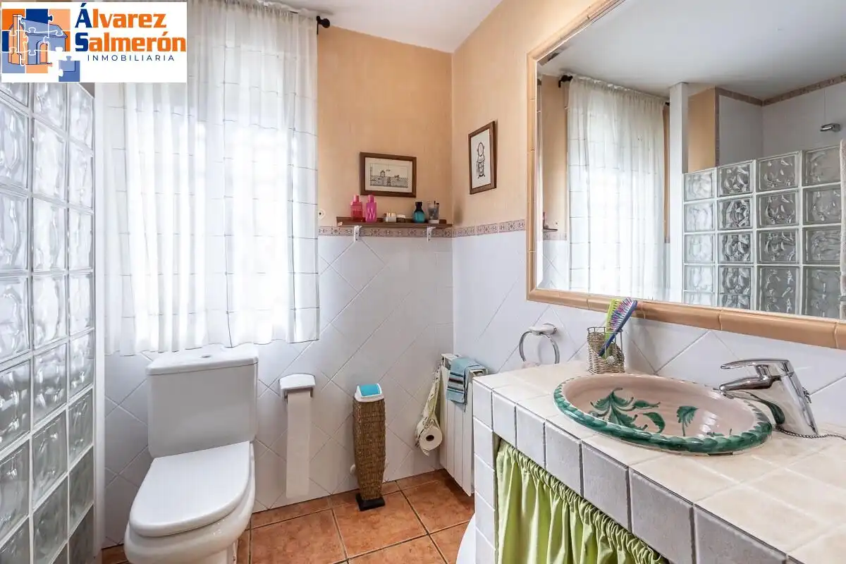 Detached house with pool for sale in Calle del Arache, imagen 29