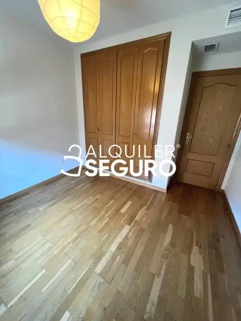 Habitación de Piso de alquiler en Parla con Calefacción, Terraza y Trastero