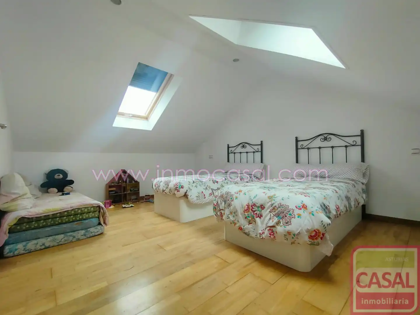 Habitación de Casa o chalet en venta en Avilés con Calefacción y Terraza