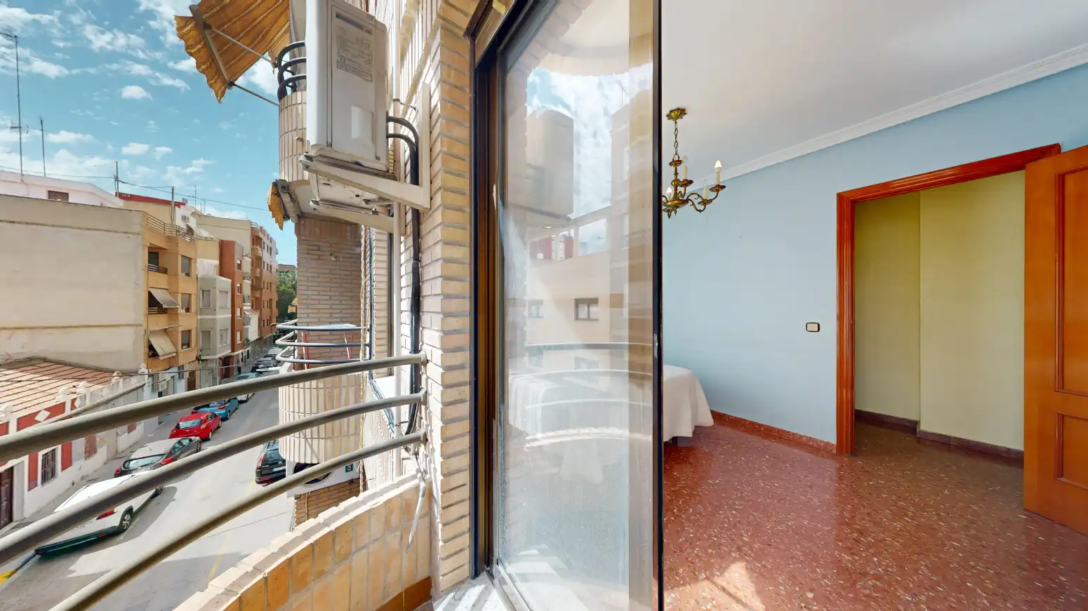 Habitación de Piso en venta en Torrent con Balcón