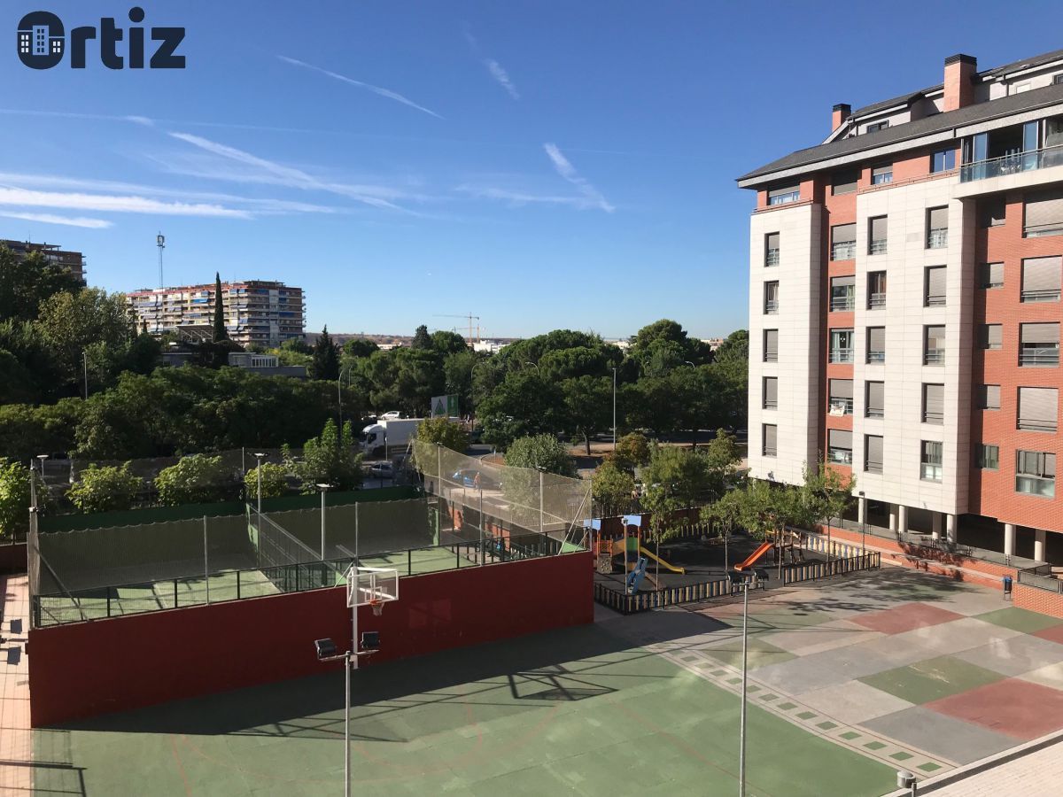 Vista exterior de Apartament en venda en Torrejón de Ardoz amb Aire condicionat, Calefacció i Traster