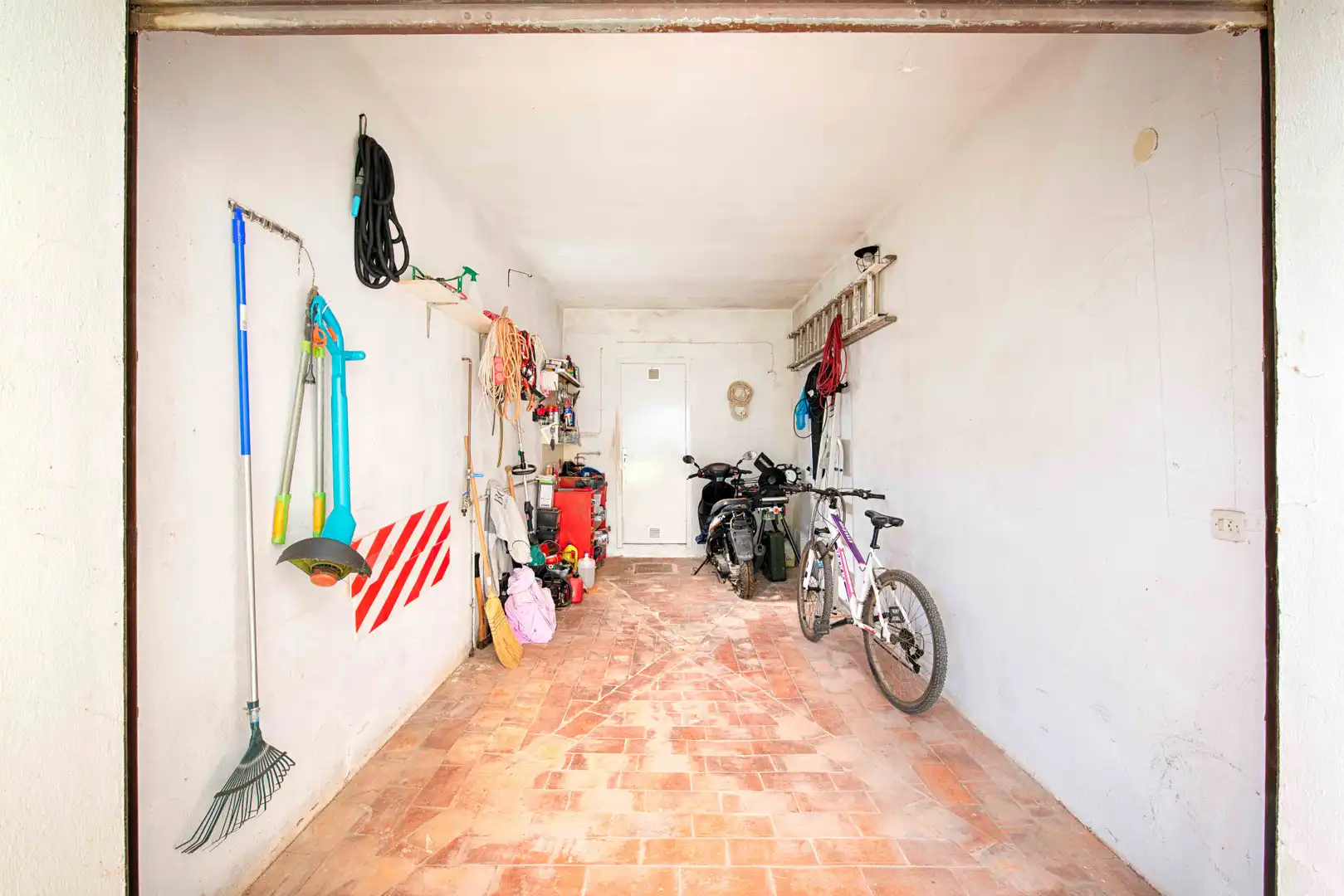Parking of Houses for sale in Roses  with Private garden, Terrace and Furnished