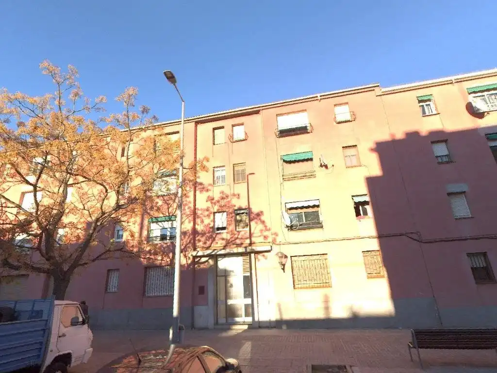Vista exterior de Pis en venda en Sabadell