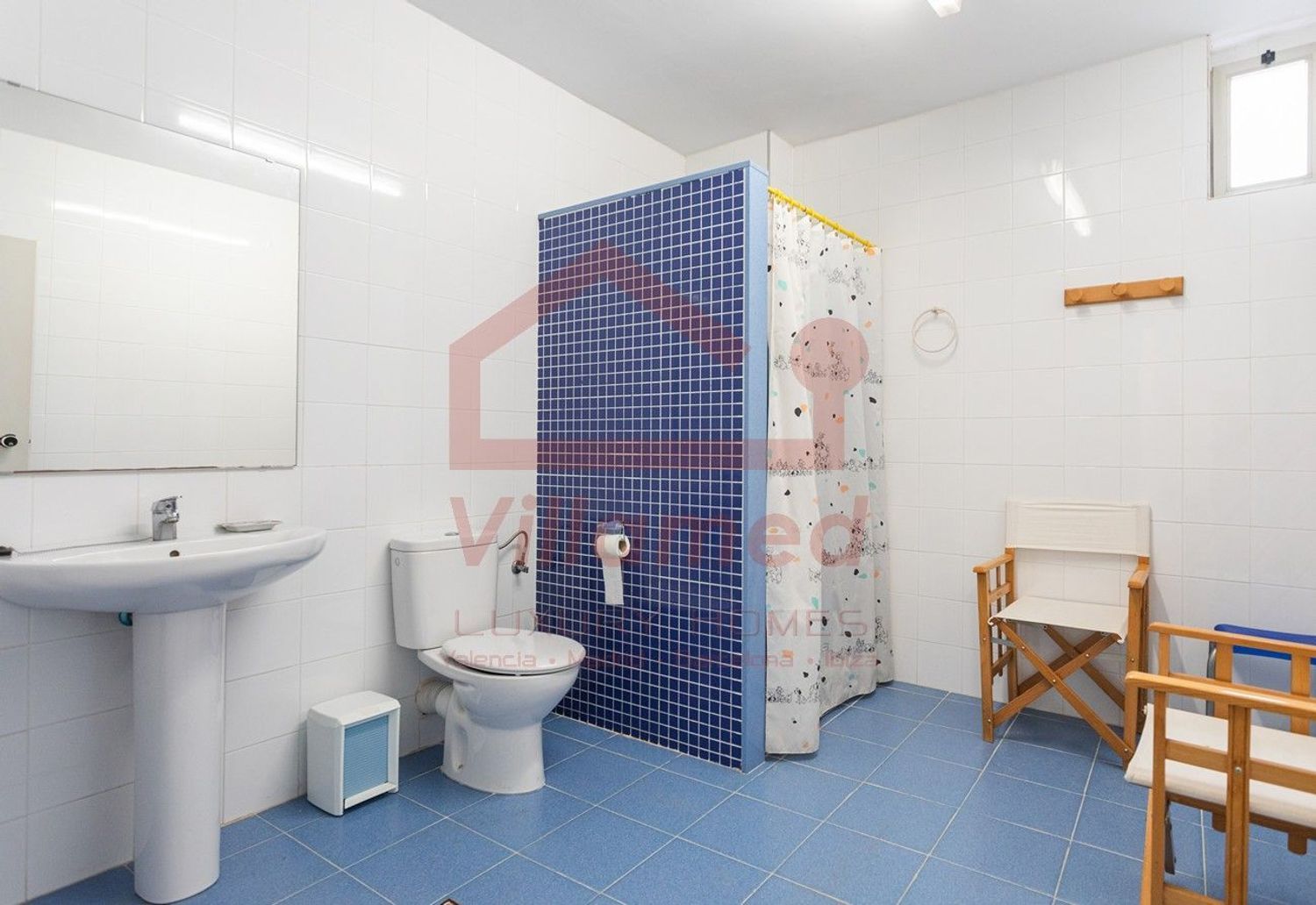 Bany de Casa o xalet en venda en L'Eliana amb Aire condicionat, Jardí privat i Terrassa