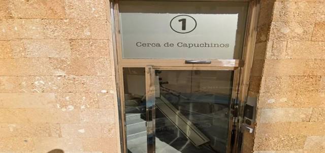 Piso en Venta en Calle Cerca de Capuchinos en La Caleta - La Viña