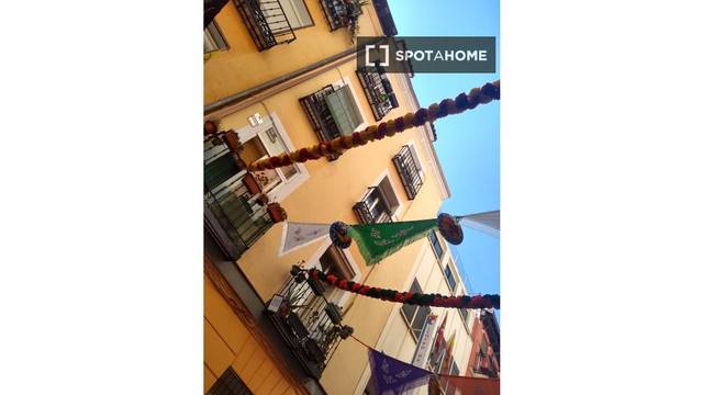 Piso en Alquiler en Embajadores - Lavapiés