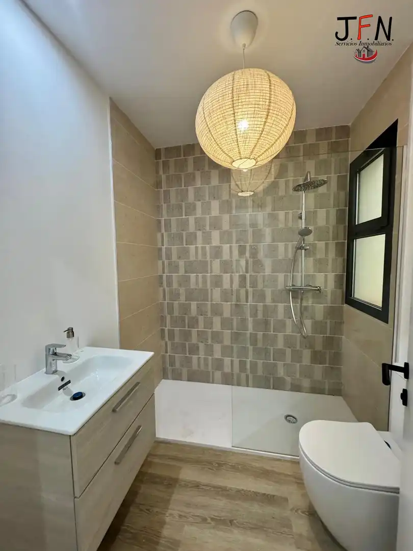 Baño de Apartamento en venta en Antigua con Jardín privado, Terraza y Balcón