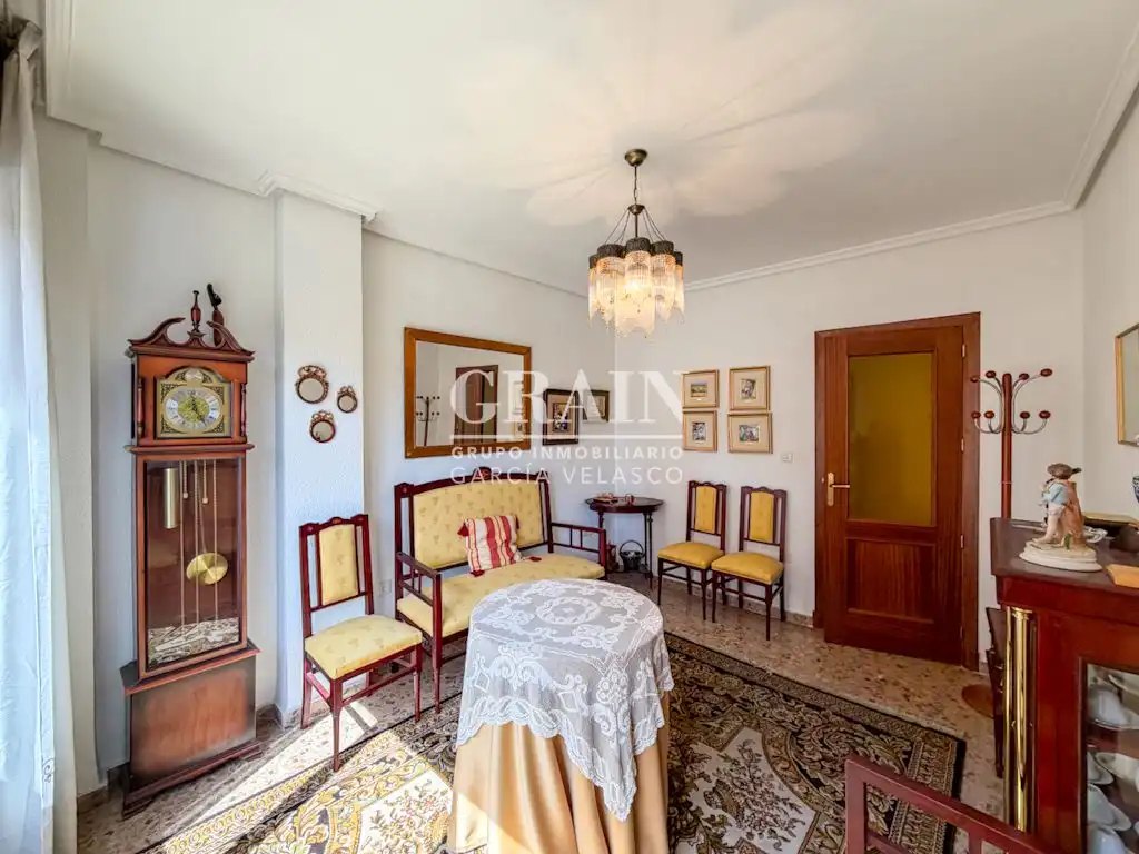 Sala d'estar de Pis en venda en Albacete amb Aire condicionat, Calefacció i Balcó