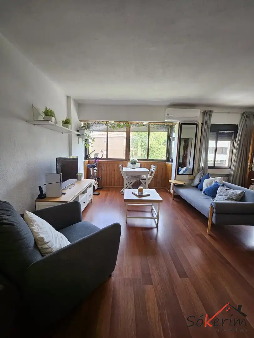 Piso en venta en Tres Olivos - Valverde