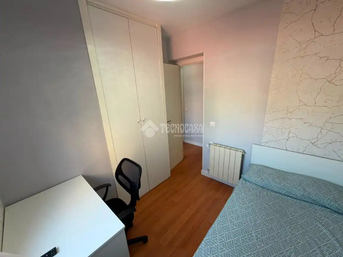 Bedroom of Flat for rent in Getafe  with Air Conditioner, Heating and Furnished