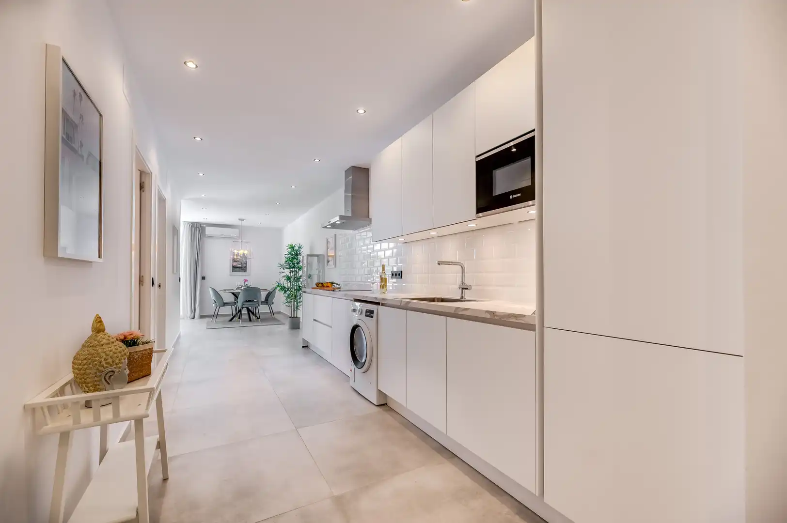 Cuina de Apartament en venda en Estepona amb Aire condicionat, Terrassa i Piscina