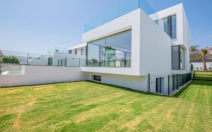 Exterior view of House or chalet for sale in Estepona  with Air Conditioner, Terrace and Swimming Pool