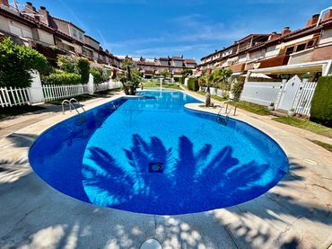 Adossat amb piscina en venda a Playa de San Juan - El Cabo de las Huertas