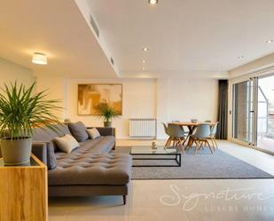 Living room of Flat for sale in Sant Cugat del Vallès  with Air Conditioner and Terrace