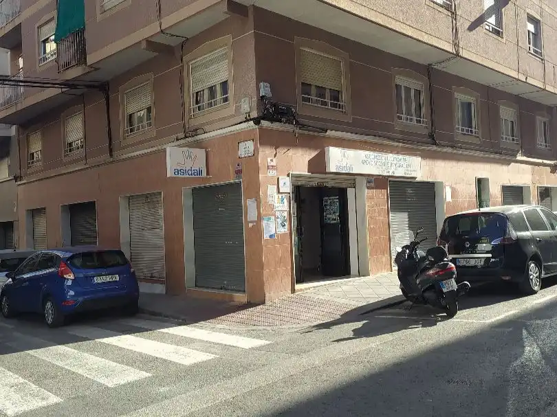 Vista exterior de Local de alquiler en Elche / Elx con Amueblado