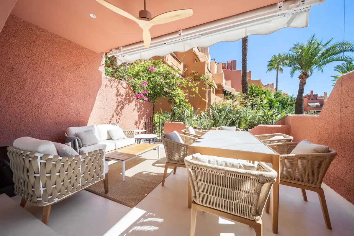 Casa a schiera con piscina in vendita a Nueva Andalucía