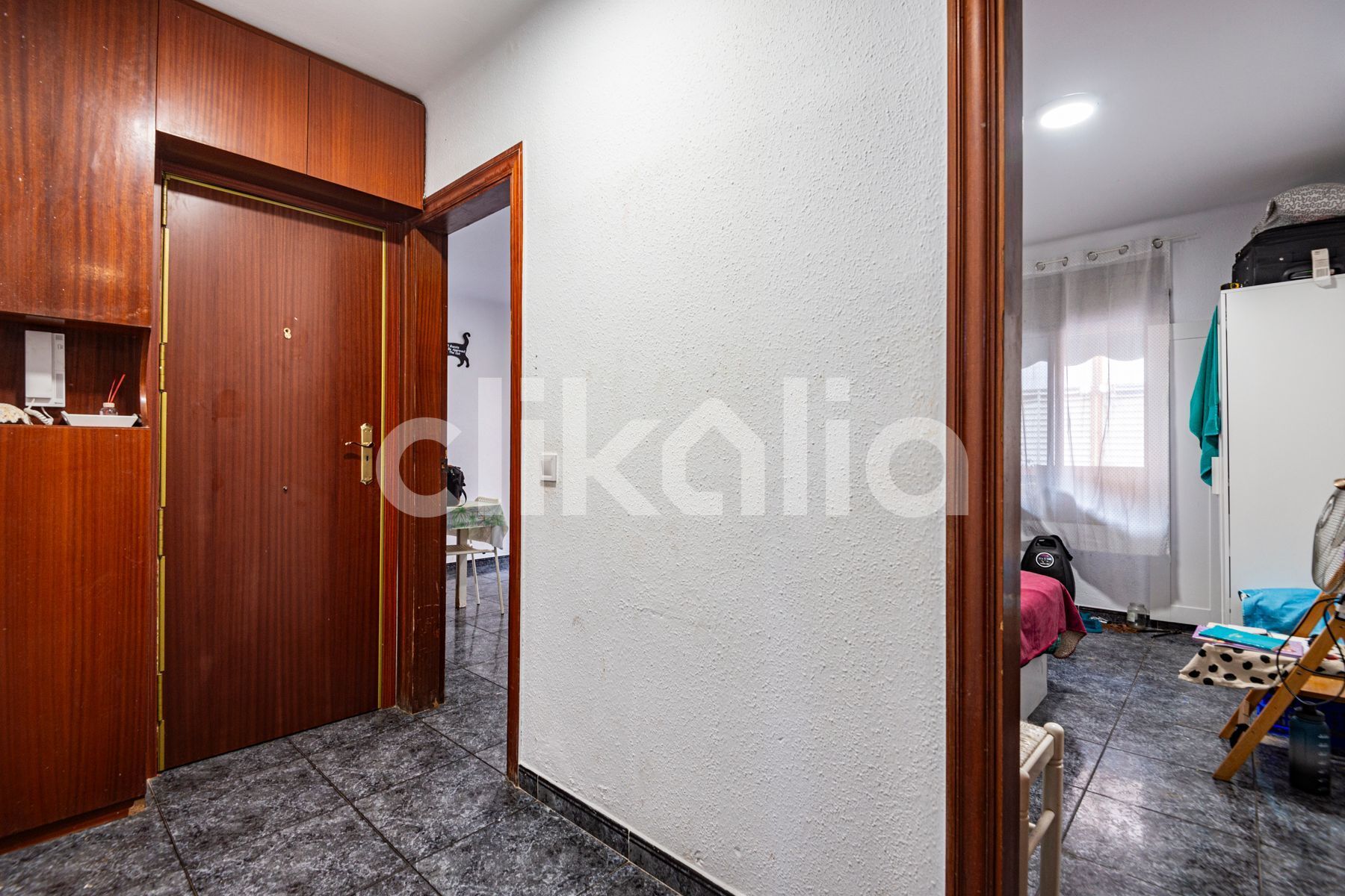 Flat for sale in Badalona  with Air Conditioner