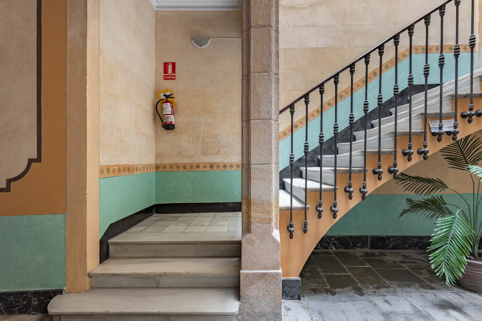 Appartamento con ascensore in vendita a Carrer de la Portaferrissa, imagen 55