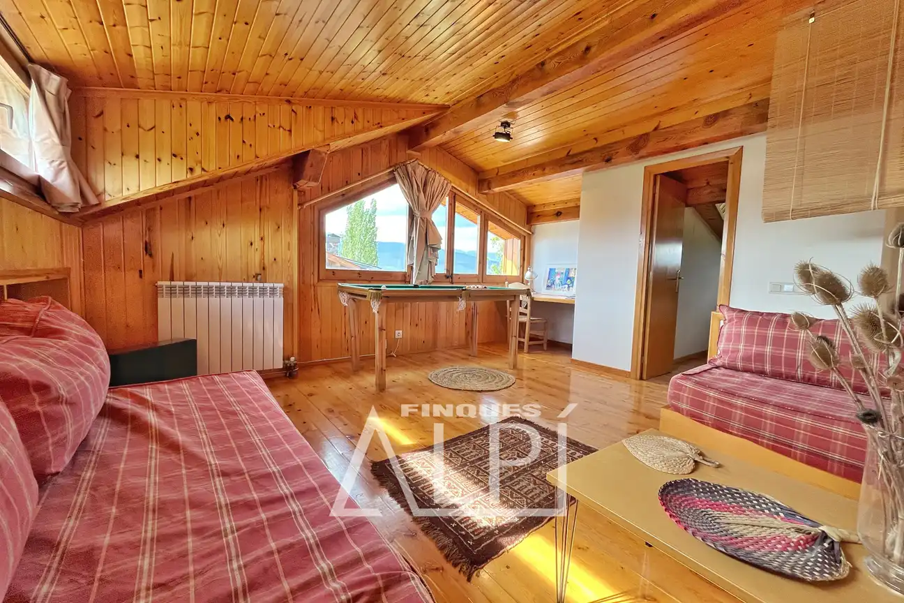 Living room of Detached homes for sale in Prats i Sansor  with Heating, Private garden and Parquet flooring