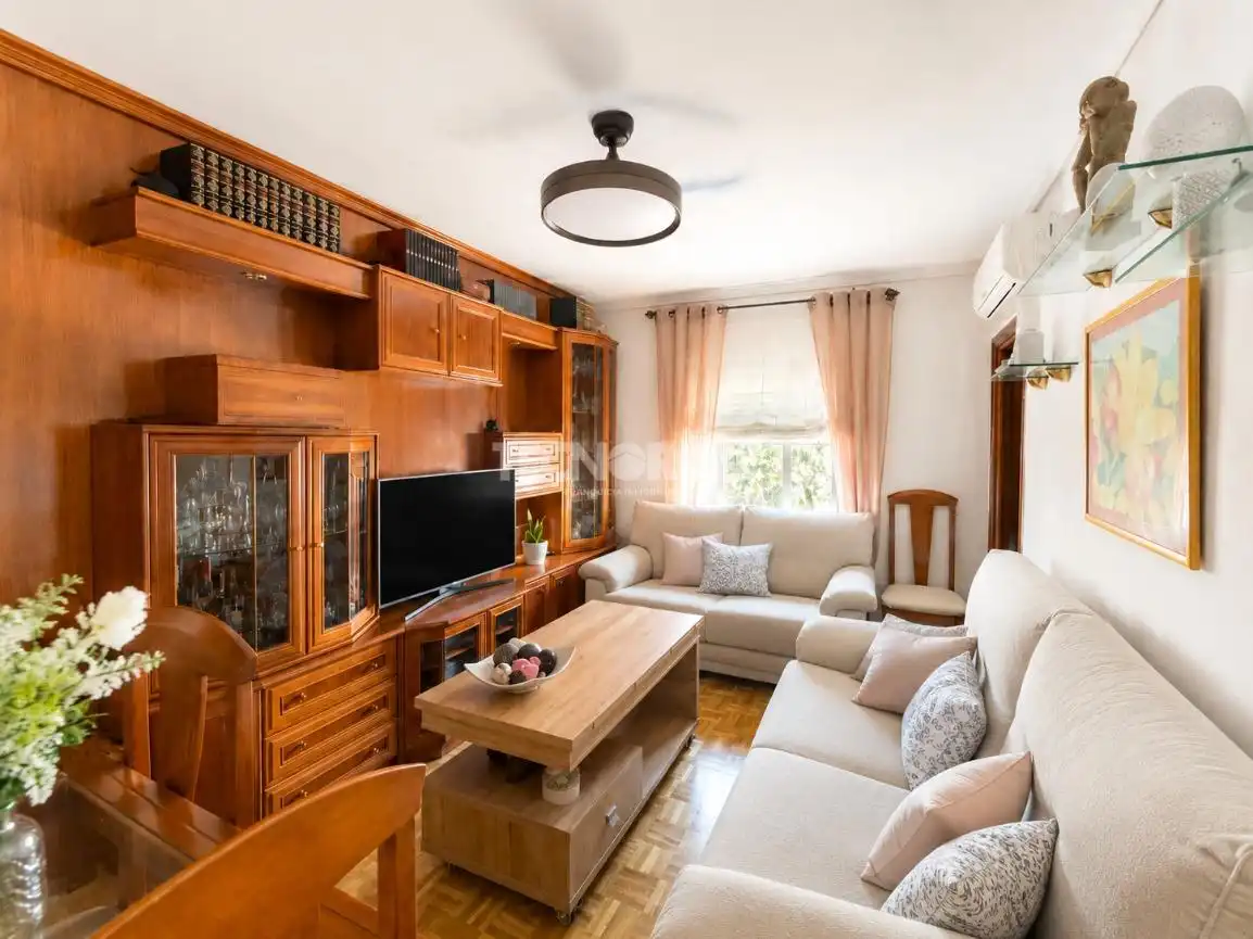 Sala de estar de Piso en venta en Madrid