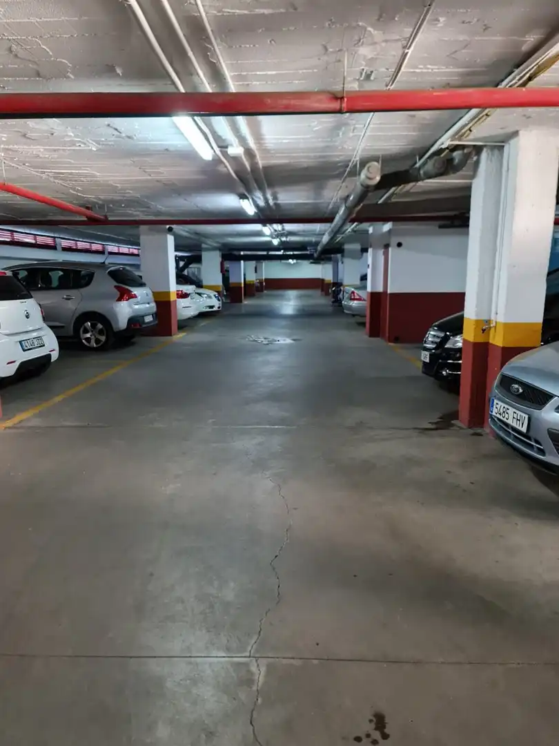 Aparcament en venda a Este - Alcosa- Torreblanca, imagen 3