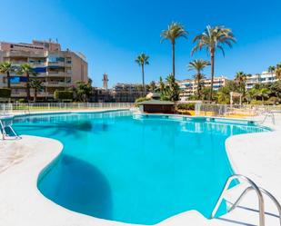 Piscina de Pis de lloguer en Torremolinos amb Aire condicionat, Calefacció i Terrassa