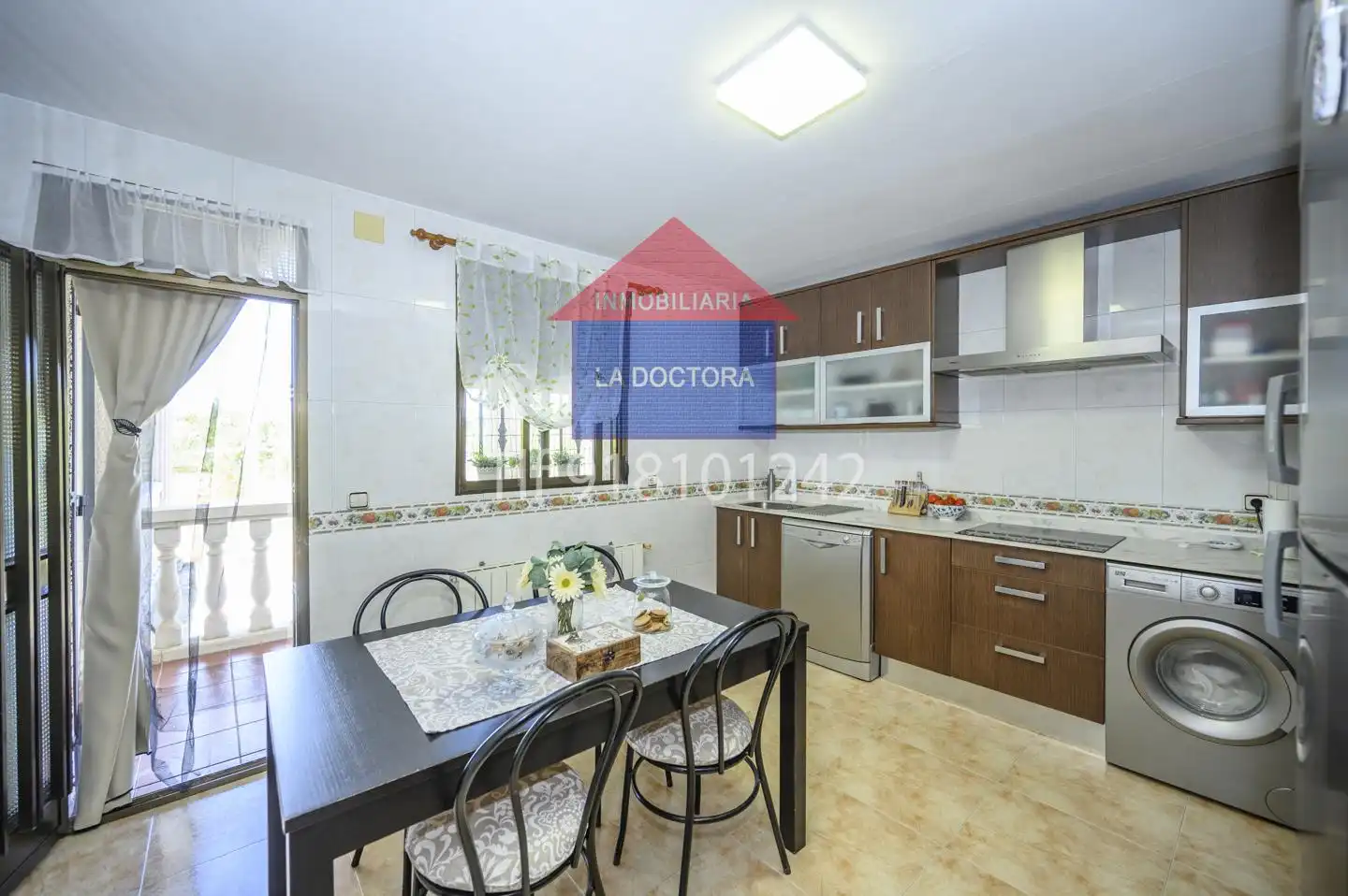 Cocina de Casa o chalet en venta en Escalona con Calefacción, Terraza y Piscina